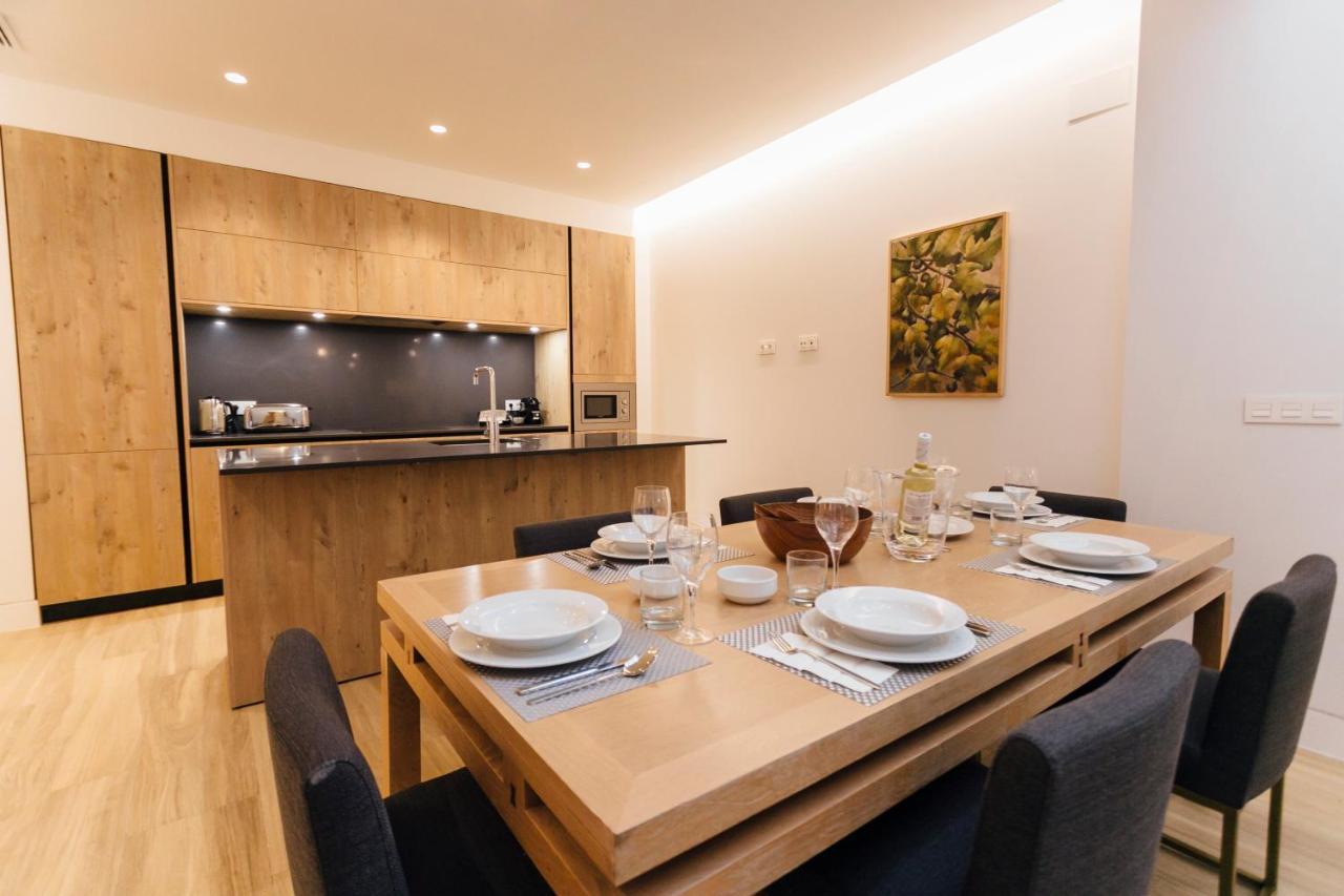 Galmen Apartments Seville Ngoại thất bức ảnh