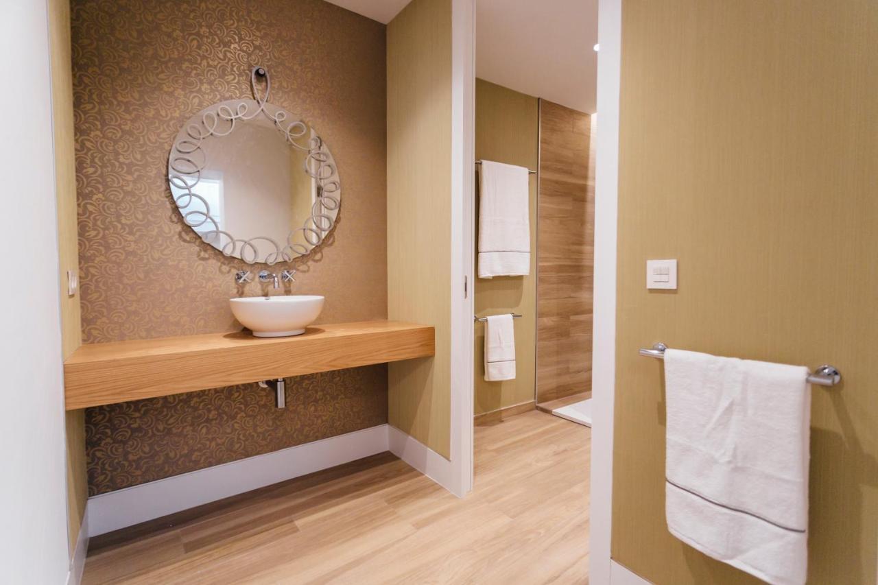 Galmen Apartments Seville Ngoại thất bức ảnh