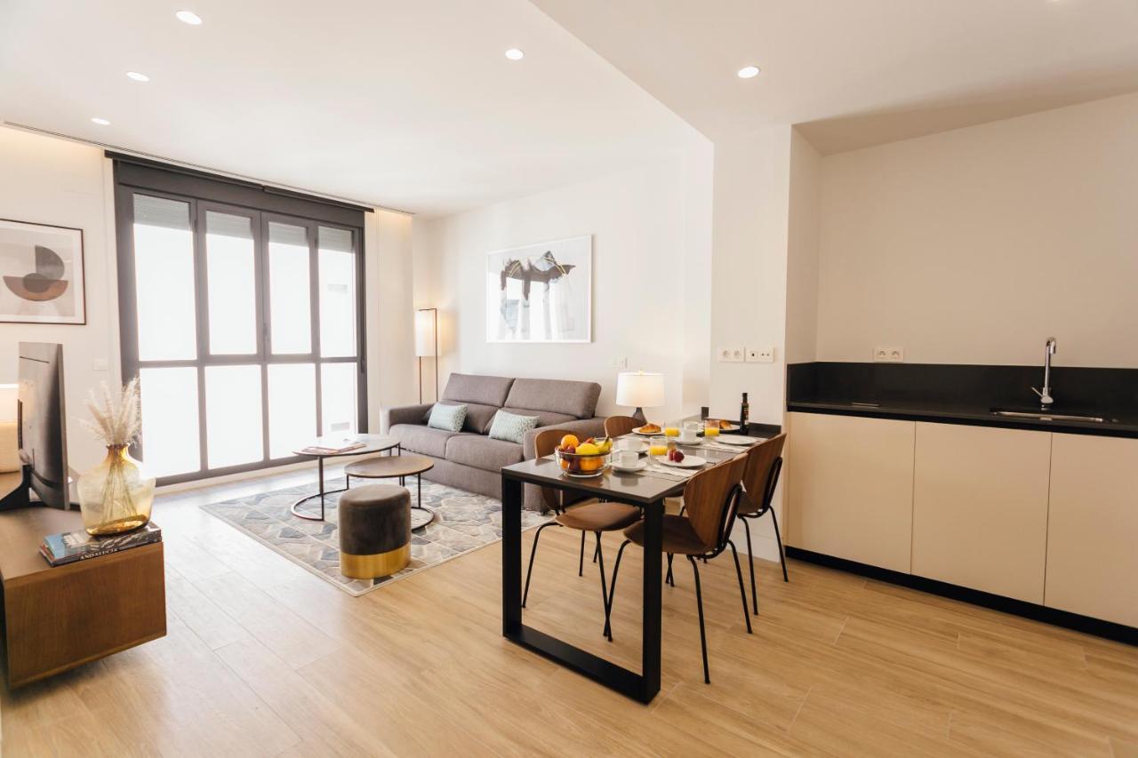 Galmen Apartments Seville Ngoại thất bức ảnh