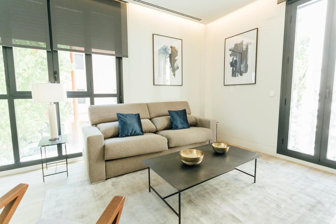 Galmen Apartments Seville Ngoại thất bức ảnh