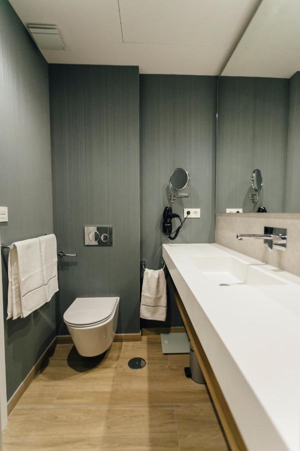 Galmen Apartments Seville Ngoại thất bức ảnh